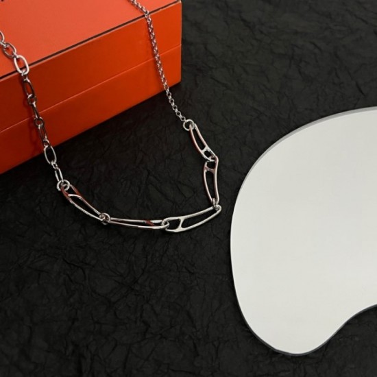 A style necklace that can be used for a long time this summer 2023SS HERMES Hermes A style necklace that can be used for a long time this summer 2023SS HERMES Hermes